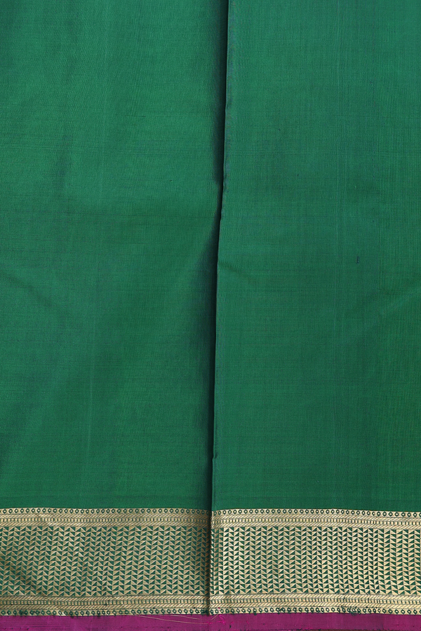 Kanchipuram Silk Saree In Emerald Green With Floral Buttis