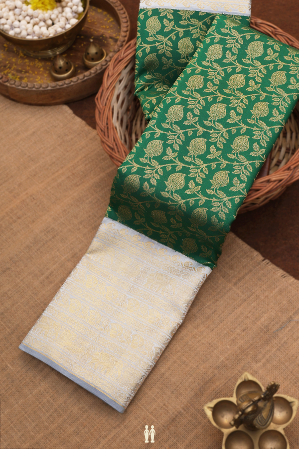 Kanchipuram Silk Saree In Emerald Green With Floral Design