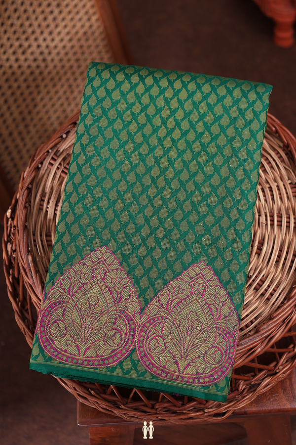 Kanchipuram Silk Saree In Emerald Green With Jacquard Pattern