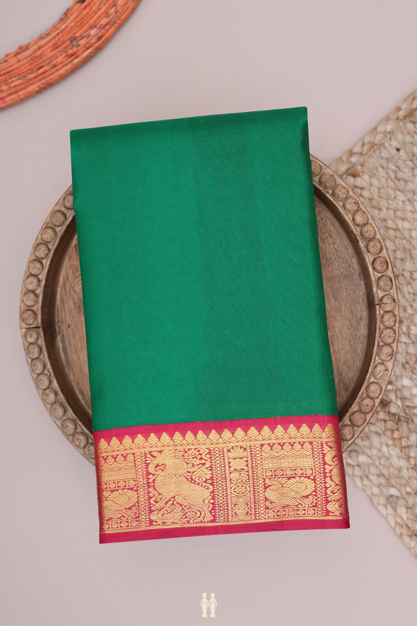 Kanchipuram Silk Saree In Emerald Green With Korvai Border