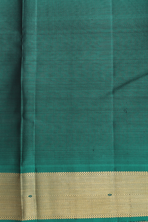 Kanchipuram Silk Saree In Emerald Green With Zari Border