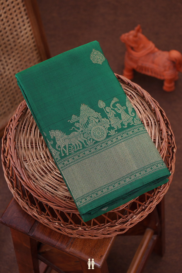 Kanchipuram Silk Saree In Emerald Green With Zari Buttas