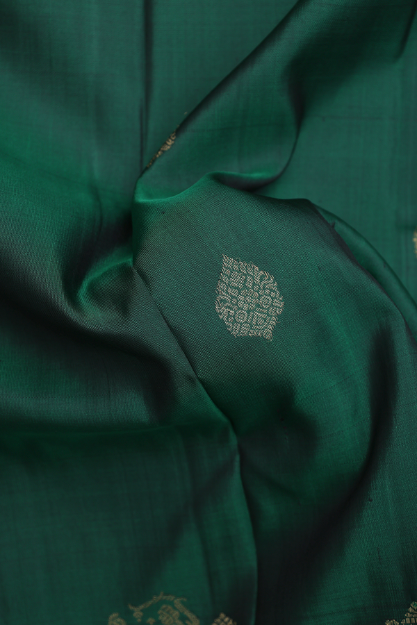 Kanchipuram Silk Saree In Emerald Green With Zari Buttas