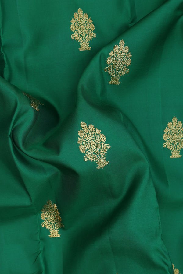 Kanchipuram Silk Saree In Emerald Green With Zari Buttas