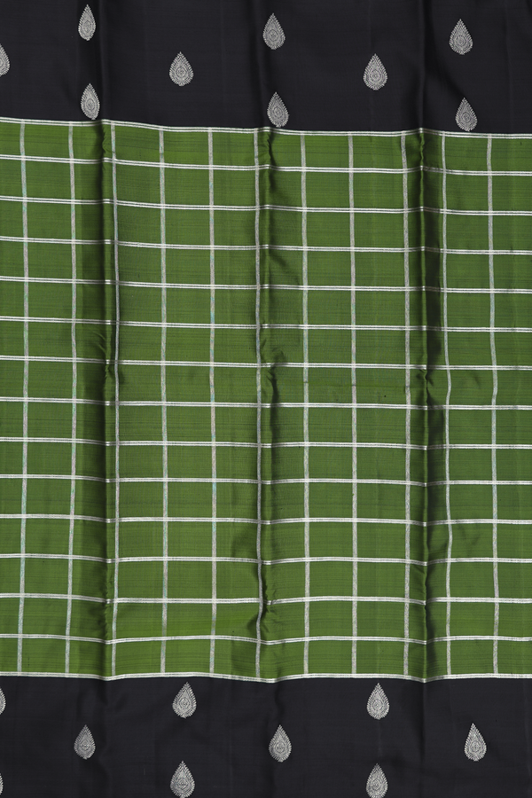 Kanchipuram Silk Saree In Fern Green With Checks Design