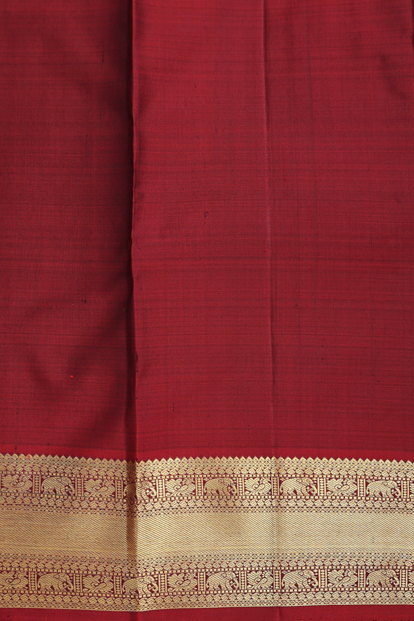 Kanchipuram Silk Saree In Fern Green With Floral Buttas