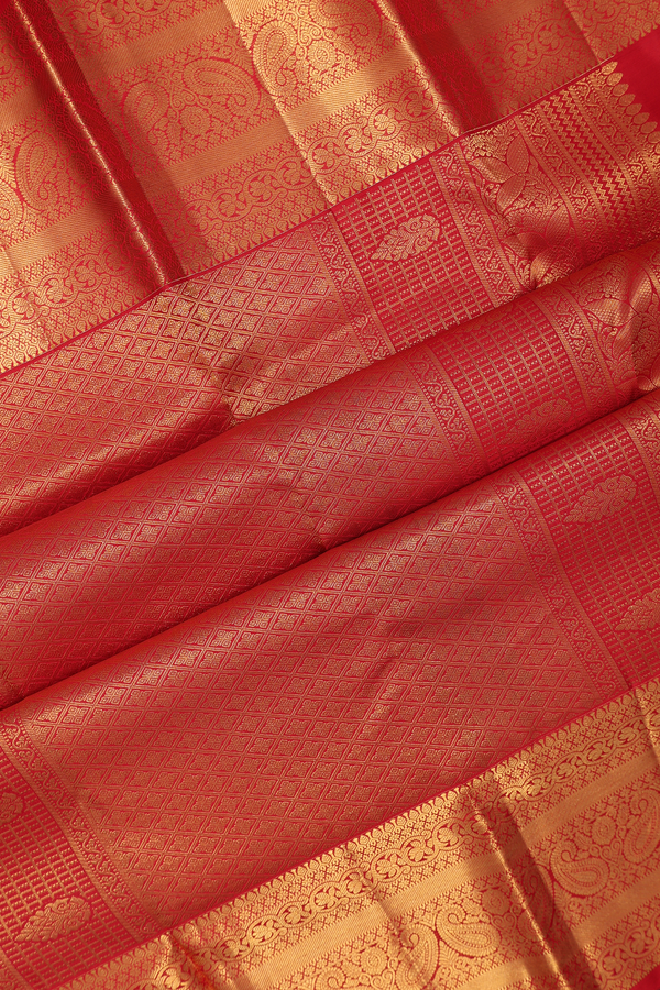 Kanchipuram Silk Saree In Forest Green With Brocade Design