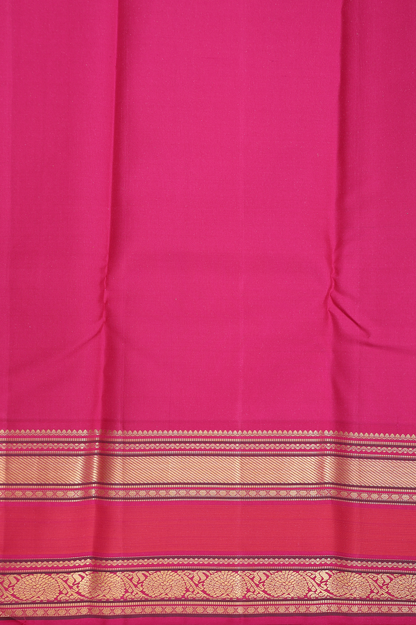 Kanchipuram Silk Saree In Forest Green With Checks Design