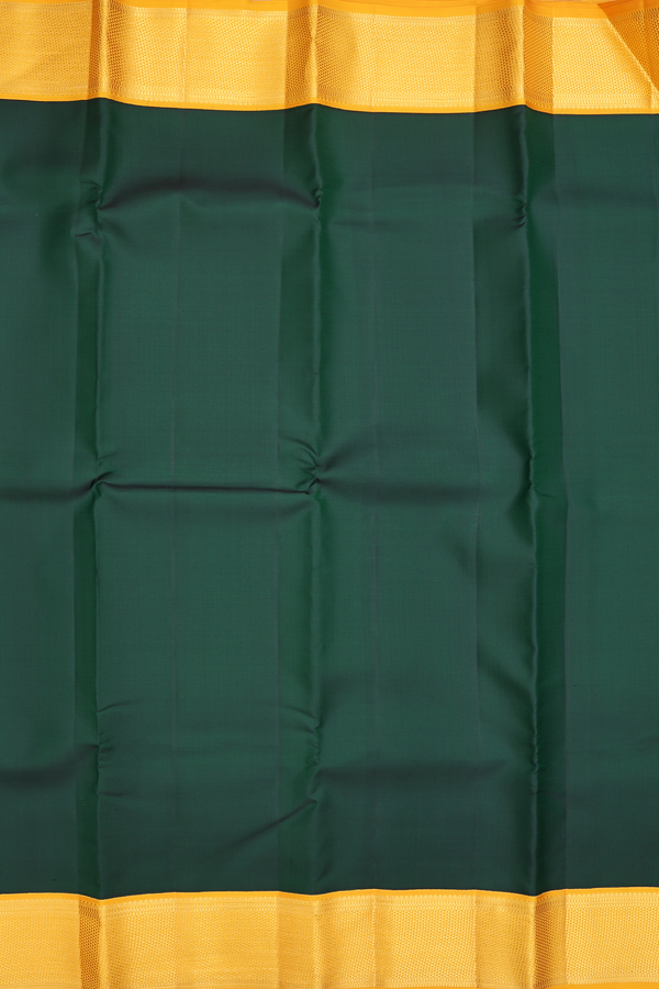 Kanchipuram Silk Saree In Forest Green With Contrast Border