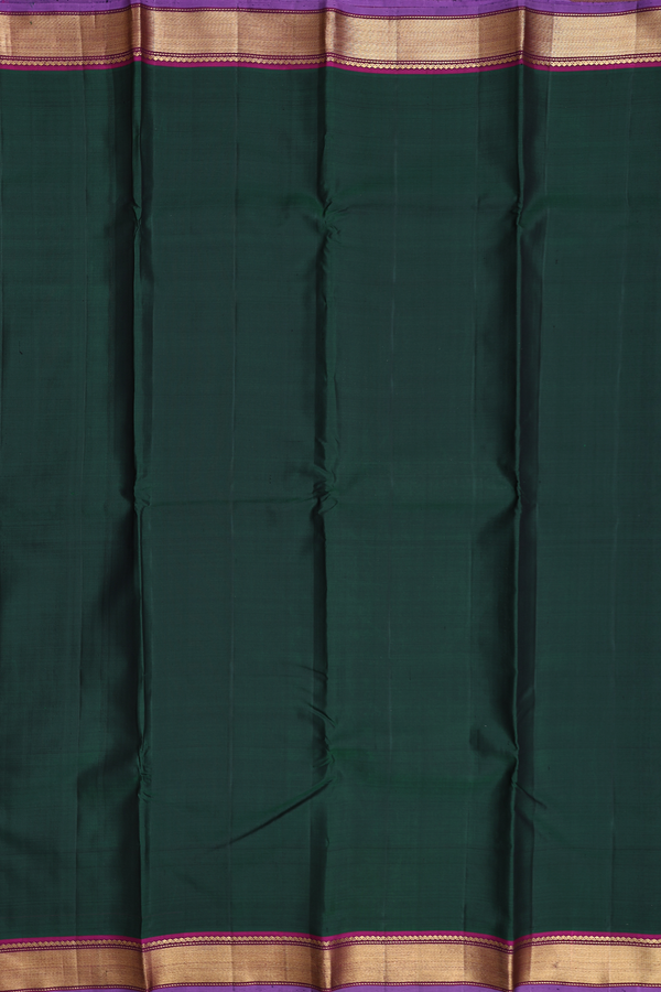 Kanchipuram Silk Saree In Forest Green With Contrast Border
