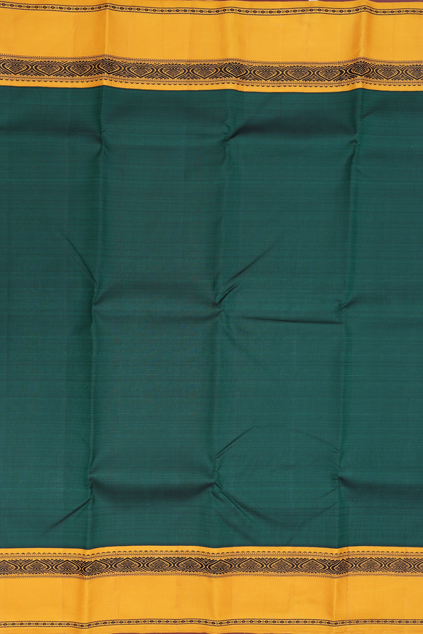 Kanchipuram Silk Saree In Forest Green With Contrast Border