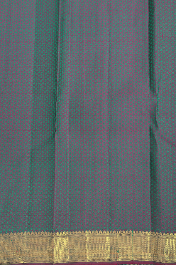 Kanchipuram Silk Saree In Forest Green With Jacquard Pattern