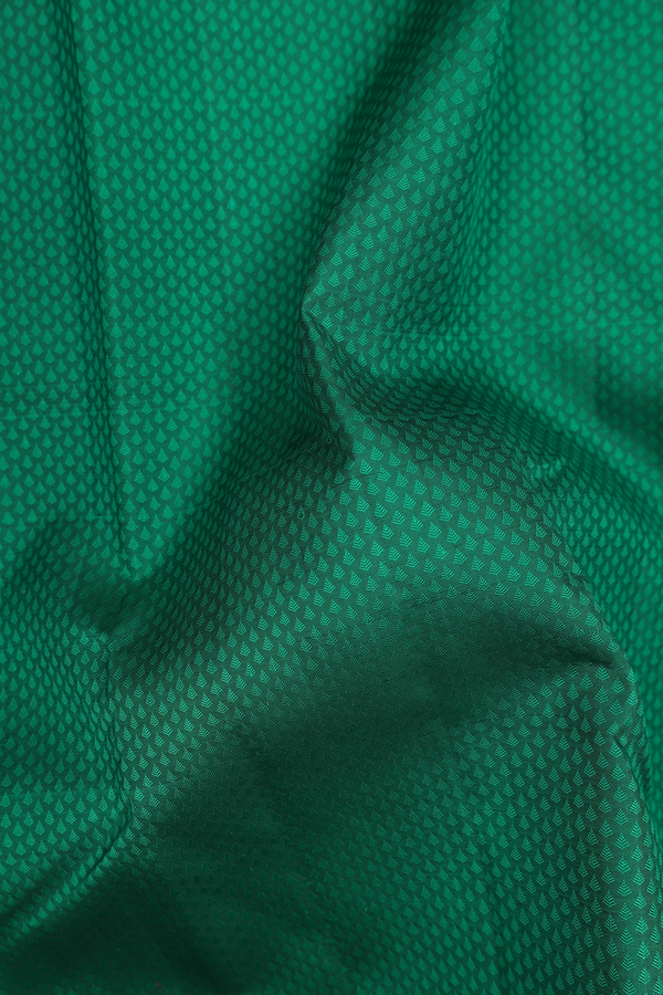 Kanchipuram Silk Saree In Forest Green With Jacquard Pattern