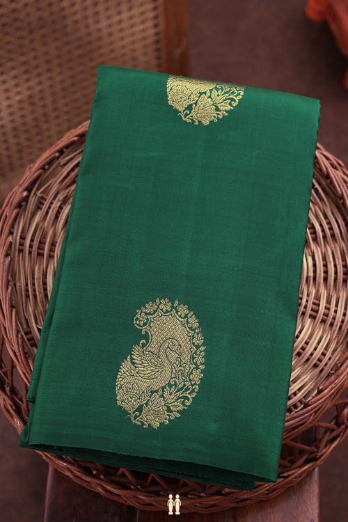 Kanchipuram Silk Saree In Forest Green With Paisley Design