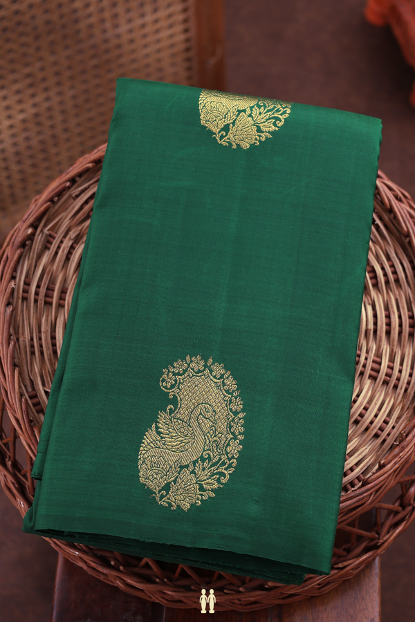 Kanchipuram Silk Saree In Forest Green With Paisley Design