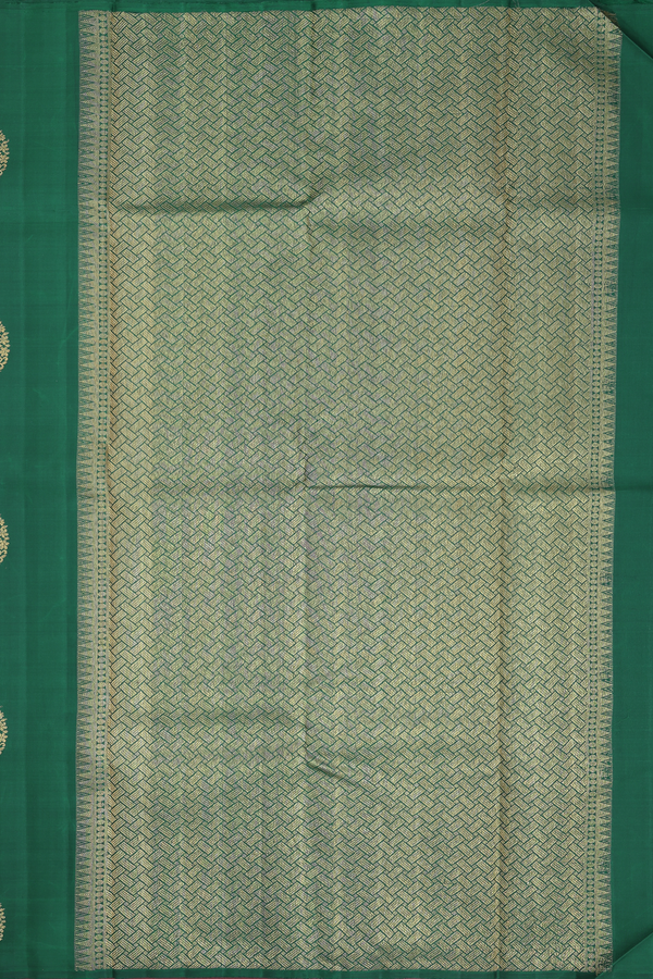 Kanchipuram Silk Saree In Forest Green With Paisley Design