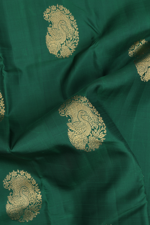 Kanchipuram Silk Saree In Forest Green With Paisley Design