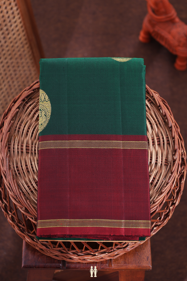 Kanchipuram Silk Saree In Forest Green With Zari Motifs