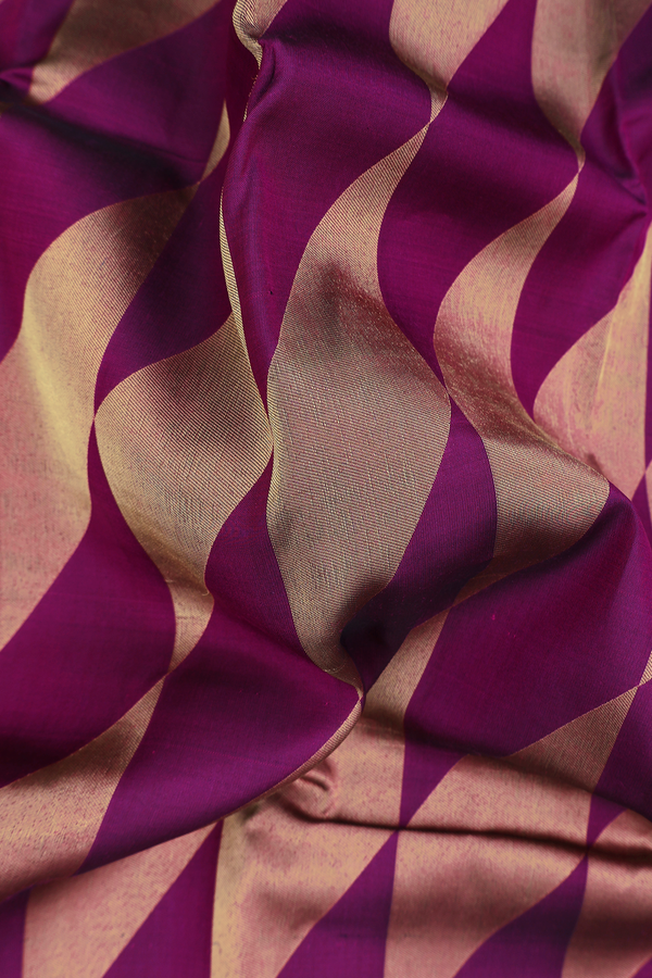 Kanchipuram Silk Saree In Grape Purple With Allover Design