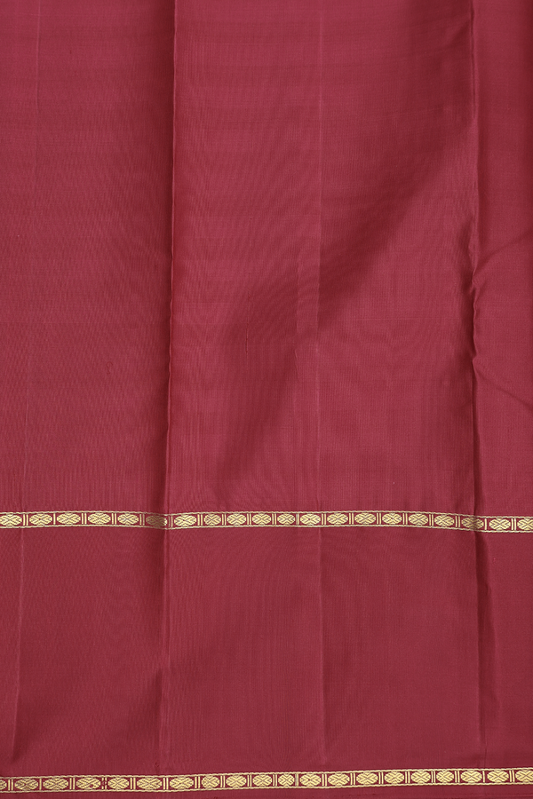Kanchipuram Silk Saree In Green And Red With Stripes Design