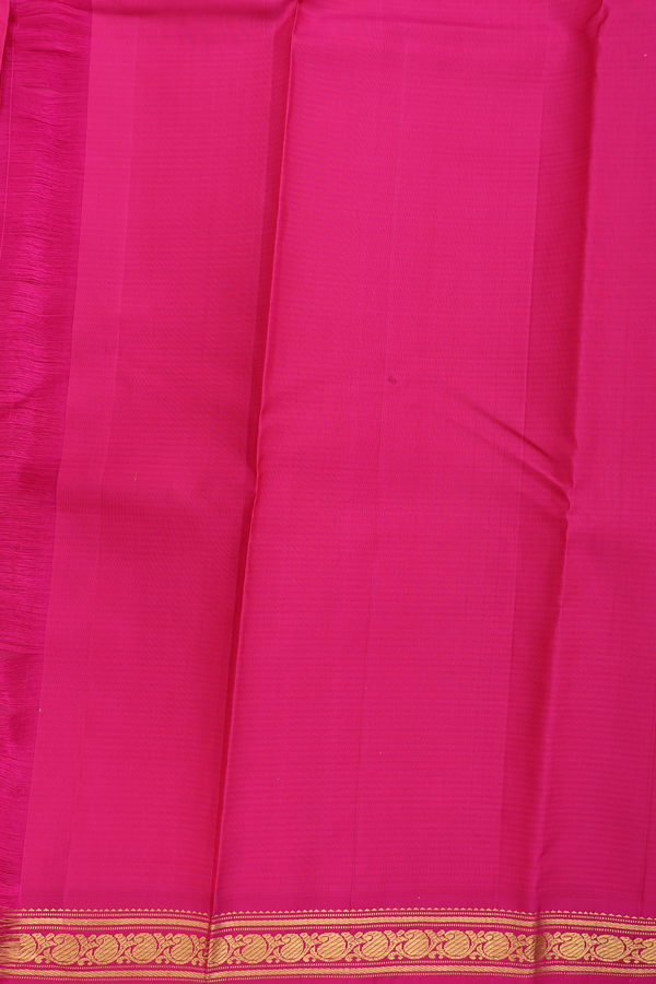 Kanchipuram Silk Saree In Green And Yellow With Checks Design