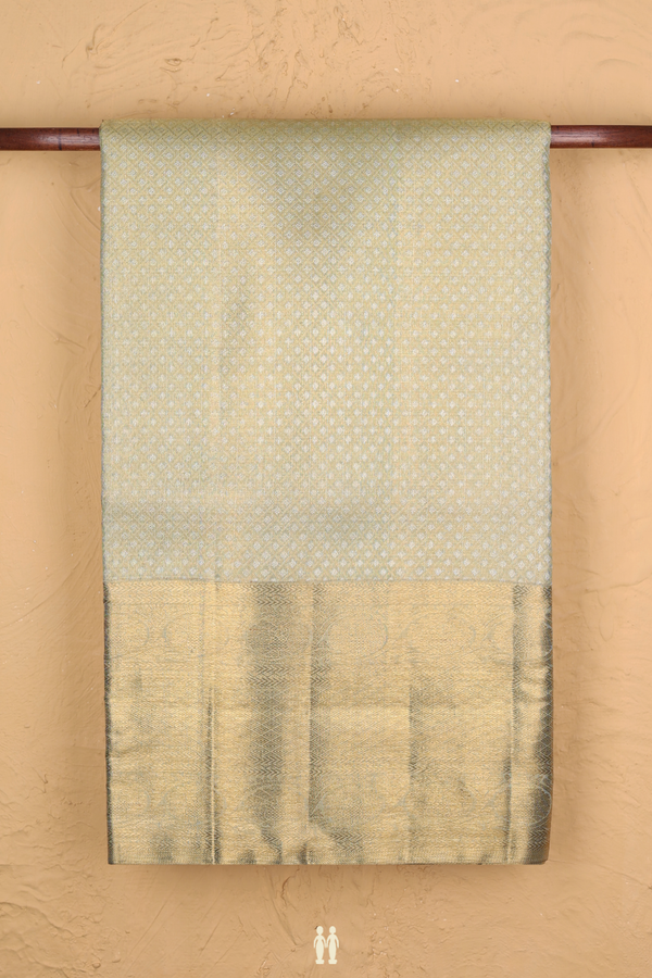 Kanchipuram Silk Saree In Green Tissue With Diamond Design
