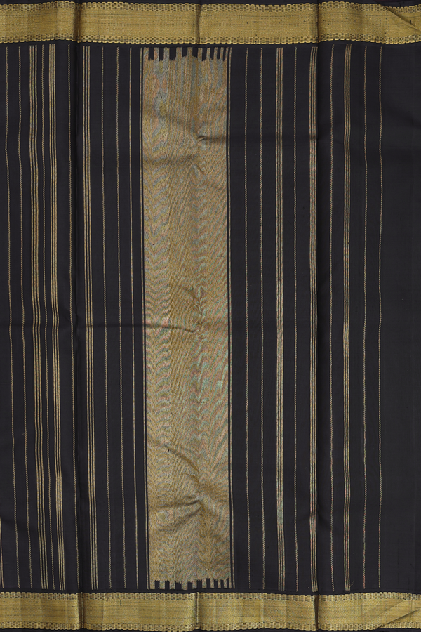 Kanchipuram Silk Saree In Green With Brocade Design