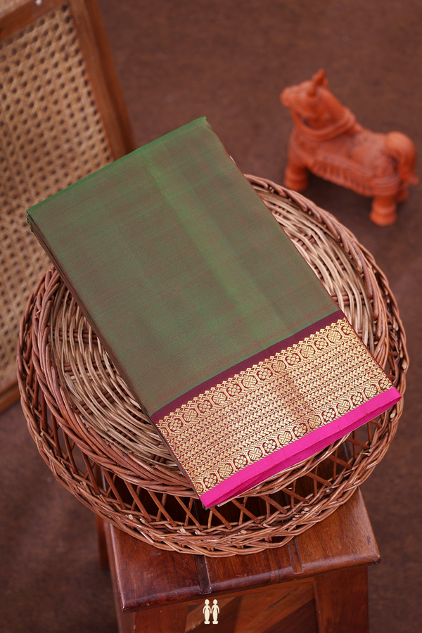 Kanchipuram Silk Saree In Manthulir With Contrast Border