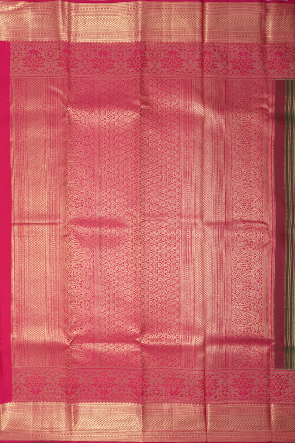Kanchipuram Silk Saree In Green With Floral Buttas