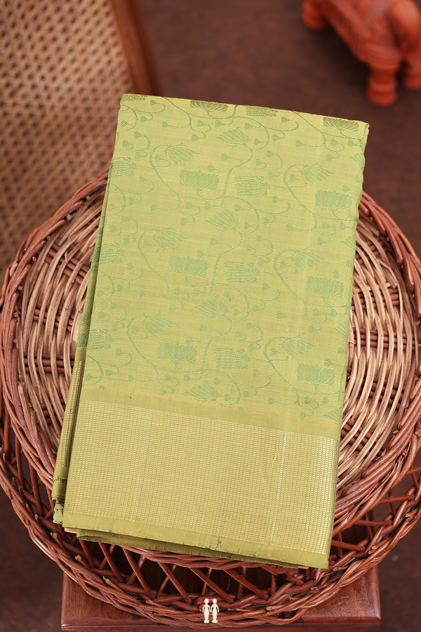 Kanchipuram Silk Saree In Green With Jacquard Pattern