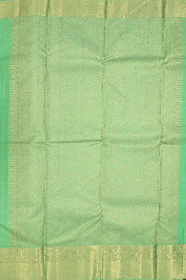 Kanchipuram Silk Saree In Green With Jacquard Pattern