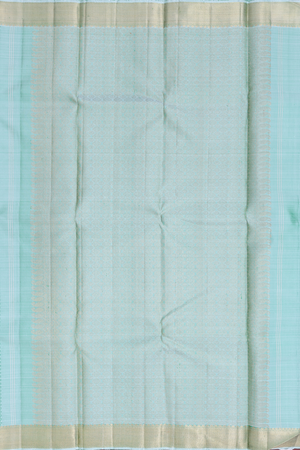 Kanchipuram Silk Saree In Green With Jacquard Pattern