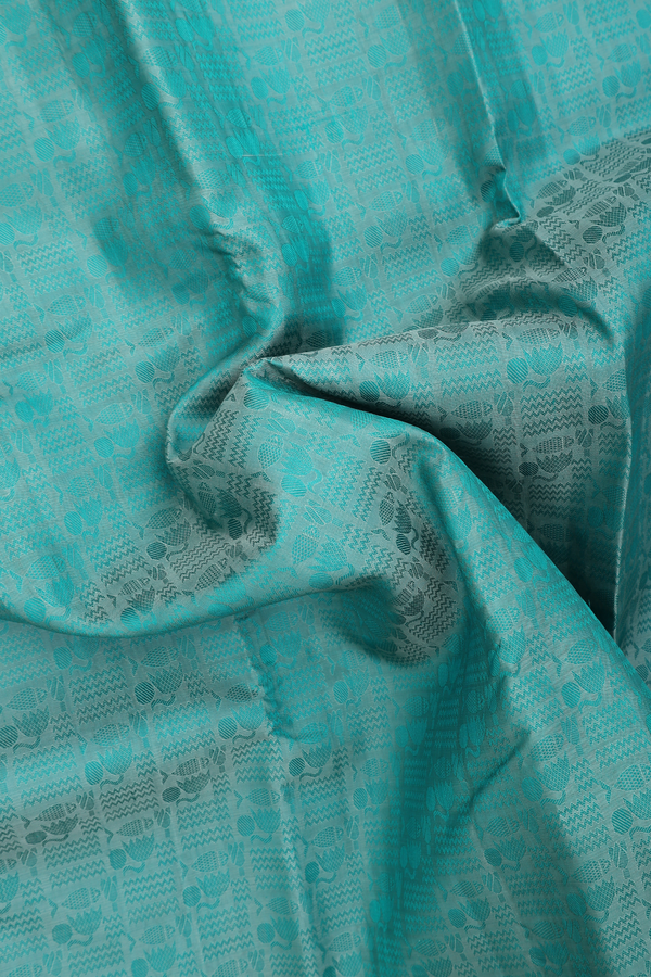 Kanchipuram Silk Saree In Green With Jacquard Pattern