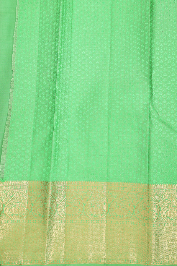Kanchipuram Silk Saree In Green With Jacquard Pattern