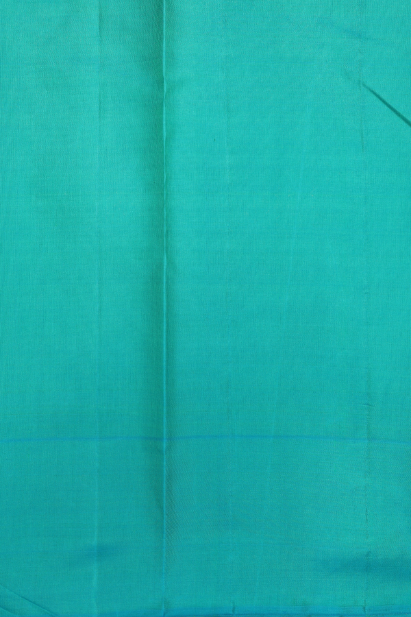 Kanchipuram Silk Saree In Green With Jacquard Pattern
