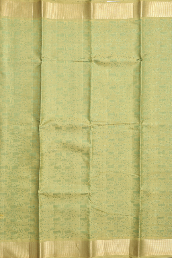 Kanchipuram Silk Saree In Green With Jacquard Pattern