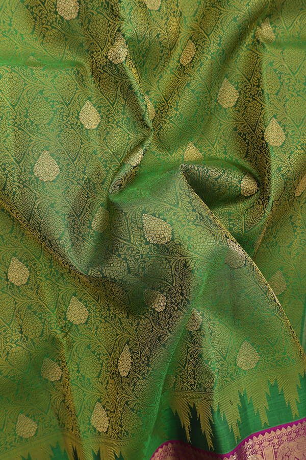 Kanchipuram Silk Saree In Green With Jacquard Pattern