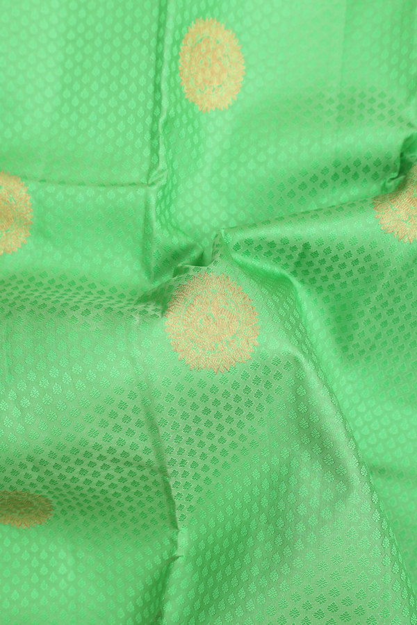 Kanchipuram Silk Saree In Green With Jacquard Pattern