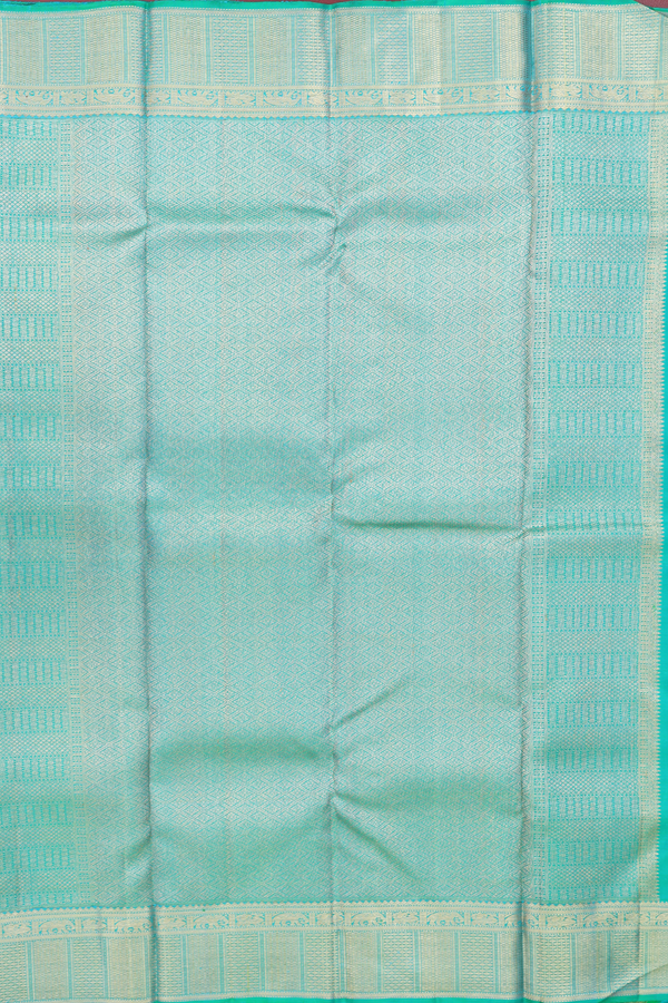 Kanchipuram Silk Saree In Green With Jacquard Pattern