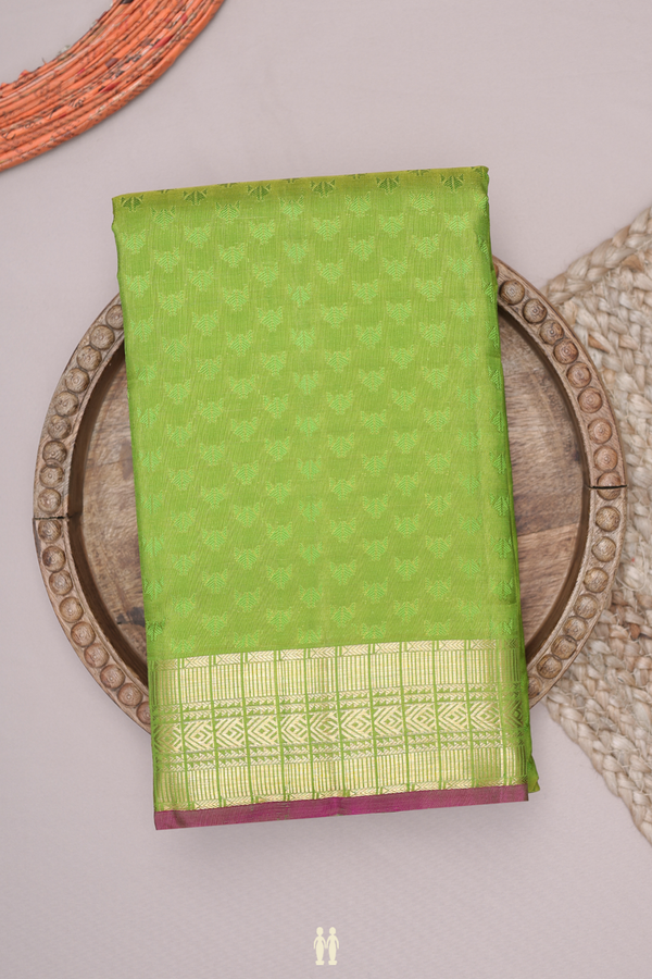 Kanchipuram Silk Saree In Green With Threadwork Design