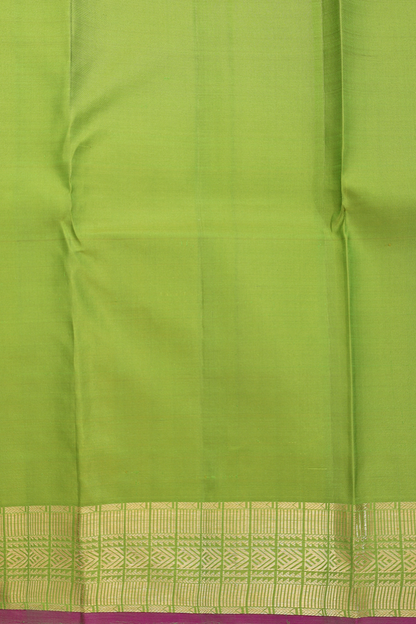 Kanchipuram Silk Saree In Green With Threadwork Design
