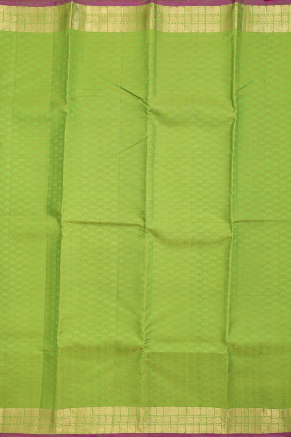 Kanchipuram Silk Saree In Green With Threadwork Design