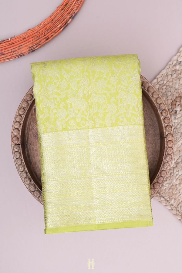 Kanchipuram Silk Saree In Green With Vanasingaram Design