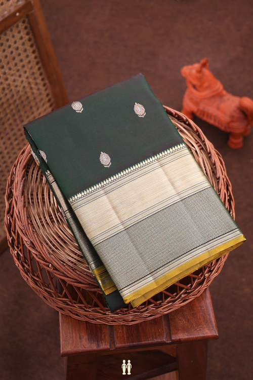 Kanchipuram Silk Saree In Green With Zari Buttas