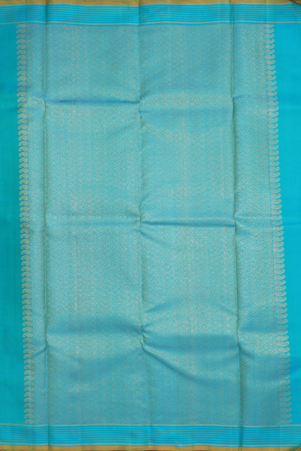 Kanchipuram Silk Saree In Green With Zari Buttas
