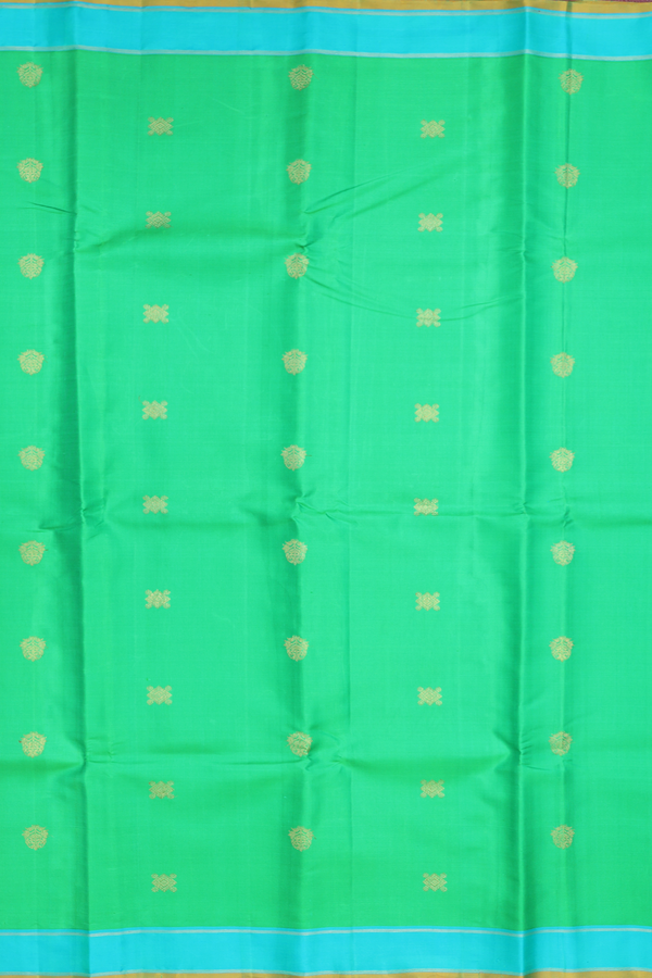 Kanchipuram Silk Saree In Green With Zari Buttas