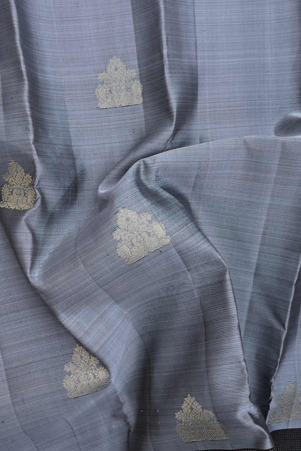 Kanchipuram Silk Saree In Grey With Floral Motifs