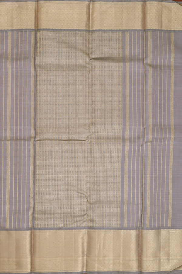 Kanchipuram Silk Saree In Grey With Jacquard Pattern