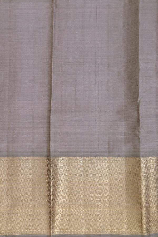 Kanchipuram Silk Saree In Grey With Jacquard Pattern