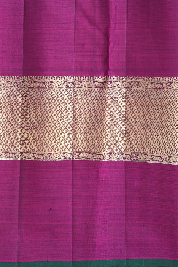 Kanchipuram Silk Saree In Grey With Jacquard Pattern